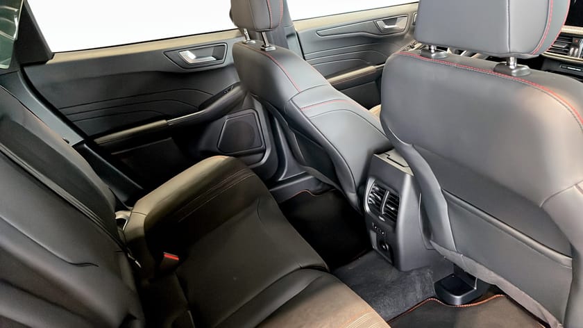 Bild 5 av Ford Kuga Plug-In Hybrid 2,5 PHEV 243Hk ST-Line X B&O, Drag