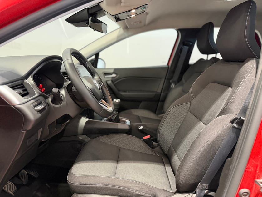 Bild 5 av Renault Captur TCe 90 Equilibre CVT II 5-d / Sensorer / Farthållare / 10 000kr tillbehör /