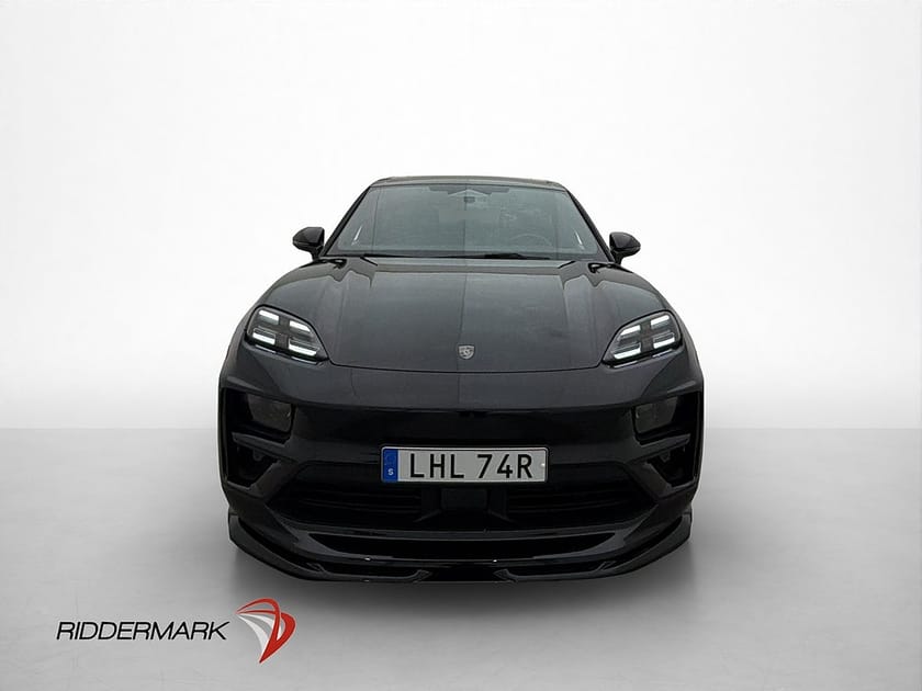Bild 5 av Porsche Macan Turbo Electric Sport Chrono Luftfjäd Pano BOSE 18-Vägs