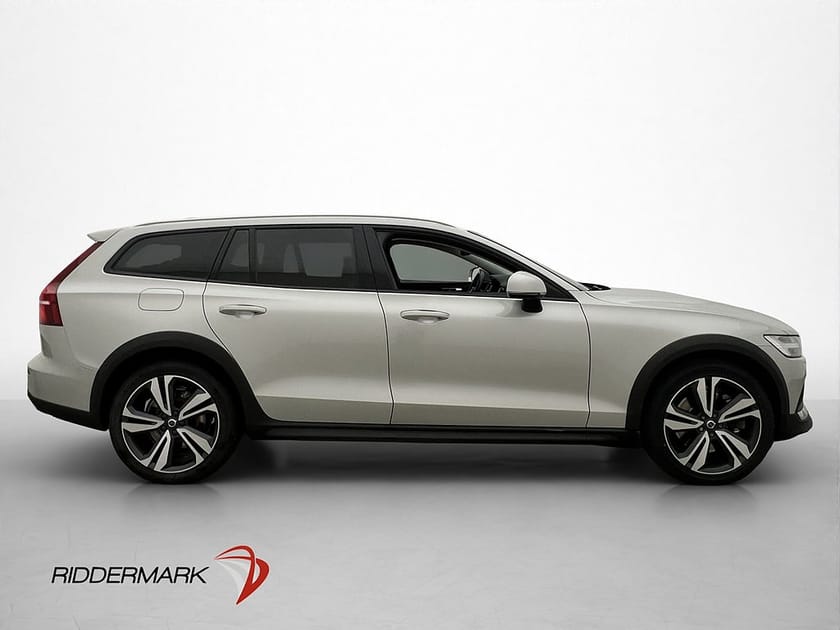 Bild 4 av Volvo V60 Cross Country D4 AWD Advanced H/K Skinn Drag 360°