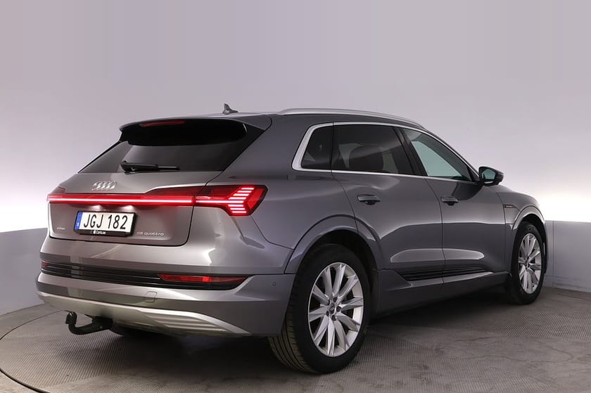 Bild 5 av Audi e-tron 55 quattro Proline Pano Drag B&O Elstol 360