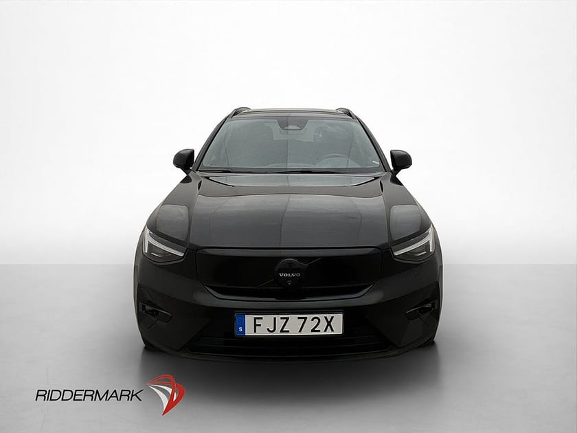 Bild 3 av Volvo EX40 Twin Motor Performance Ultra Black Edt Pano H/K
