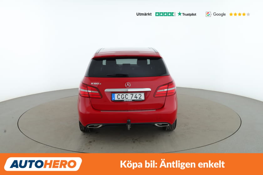 Bild 4 av Mercedes-Benz B 180 d Panorama, Backkamera, Dragkrok