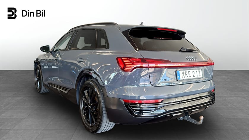 Bild 3 av Audi Q8 55 e-tron quattro 300,00 KW