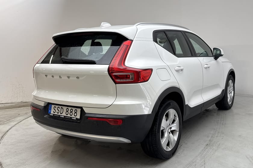 Bild 3 av Volvo XC40 D3 AWD (150hk) Momentum Advanced Edition
