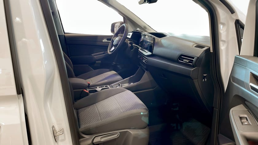Bild 3 av Ford Tourneo Connect Titanium L1 1.5 ECOBOOST PHEV | Räckvidd 119km |