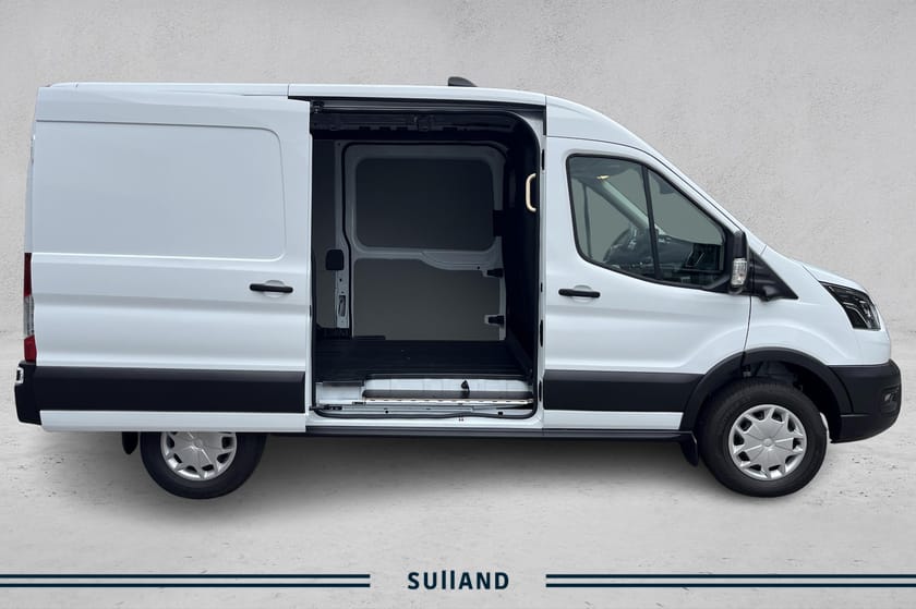 Bilde 3 av Ford E-Transit 425 309km WLTP L2H2 360°kam 3 seter 1358KG nyttelast!