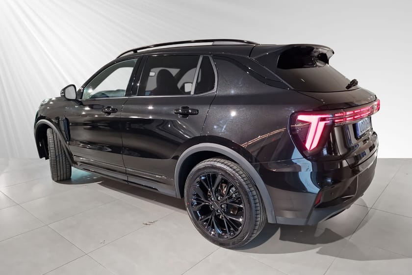 Bild 3 av Lynk & Co 01 PHEV More