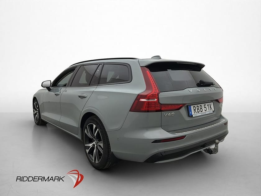 Bild 4 av Volvo V60 B4 197hk Plus H/K 360° Värm Dragkrok Skinn CarPlay