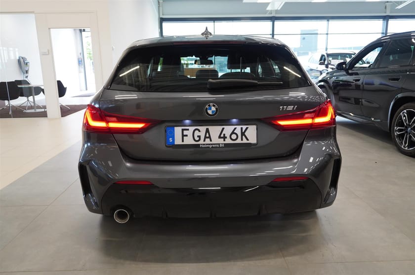 Bild 5 av BMW 118i M-Sport Navi Fartpilot Keyless HiFi 18