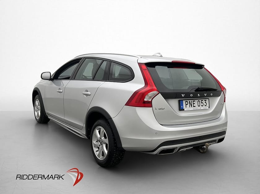 Bild 5 av Volvo V60 Cross Country D4 190hk Momentum  Dragkrok Navi