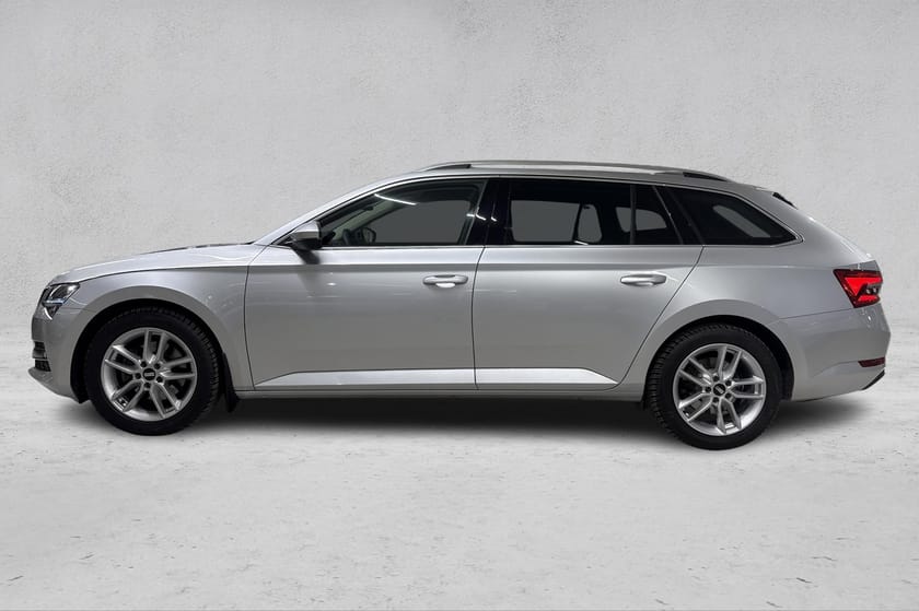 Bilde 2 av Škoda Superb Stasjonsvogn 2,0TDI/200hk/Style/4x4/ACC/Krok/Webasto/Kamera