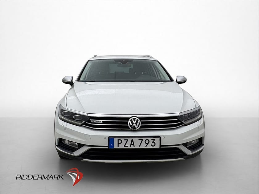 Bild 2 av Volkswagen Passat Alltrack 2.0 TDI 4M Cockpit Drag Skinn