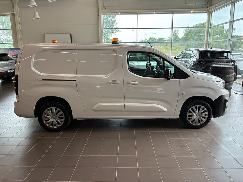 Bild 5 av Peugeot Partner Utökad Last Pro+ L2 1.5 BlueHDi 130 EAT Euro 6 Värmare/Kamera
