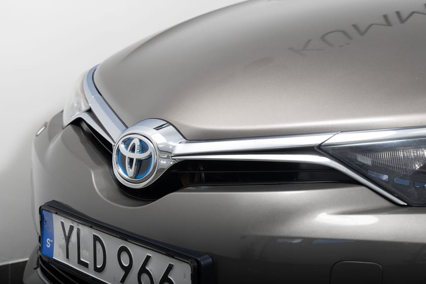 Bild 3 av Toyota Auris Hybrid e-CVT 136hk Intense Edition B-kamera
