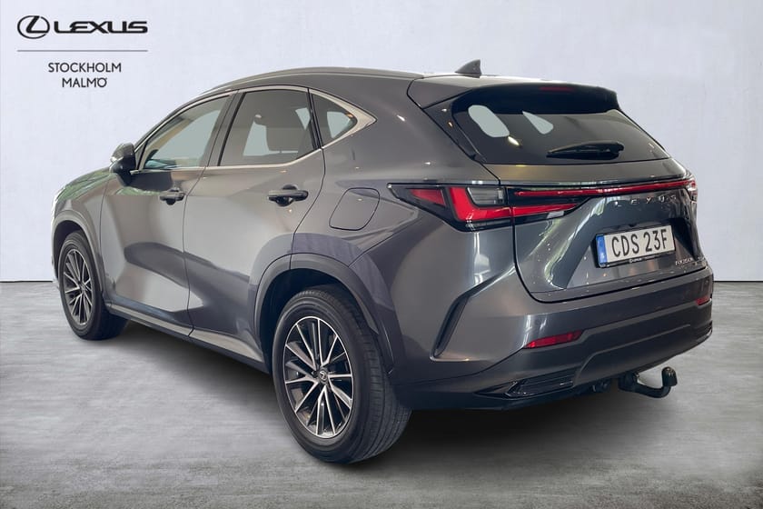 Bild 2 av Lexus NX 350h AWD Executive 242hk P-värm 360° Drag Navi