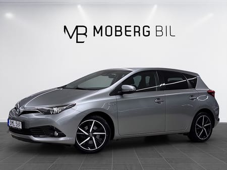 Toyota Auris Hybrid 136hk Intense Edition B-kamera