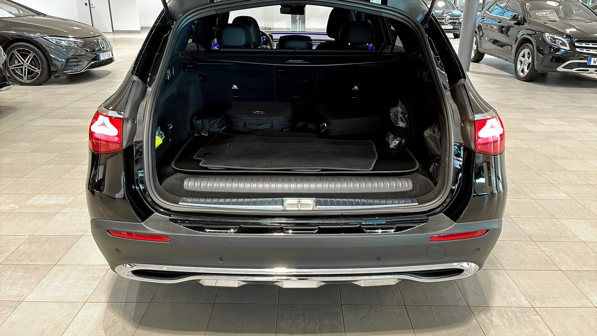 Mercedes-Benz E 300de 2026, bild 6/10