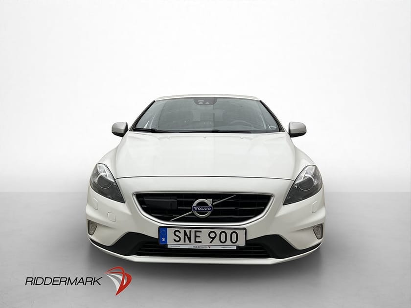 Bild 2 av Volvo V40 T2 122hk R-Design Skinn Värmare Kamera Adaptiv