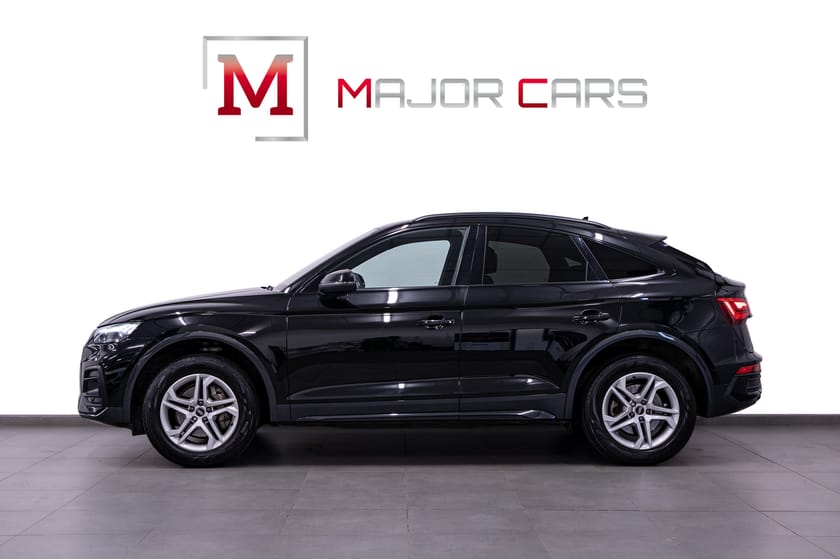 Bild 3 av Audi Q5 Sportback 40 TDI quattro MOMS Cockpit Matrix SvartOptik Drag