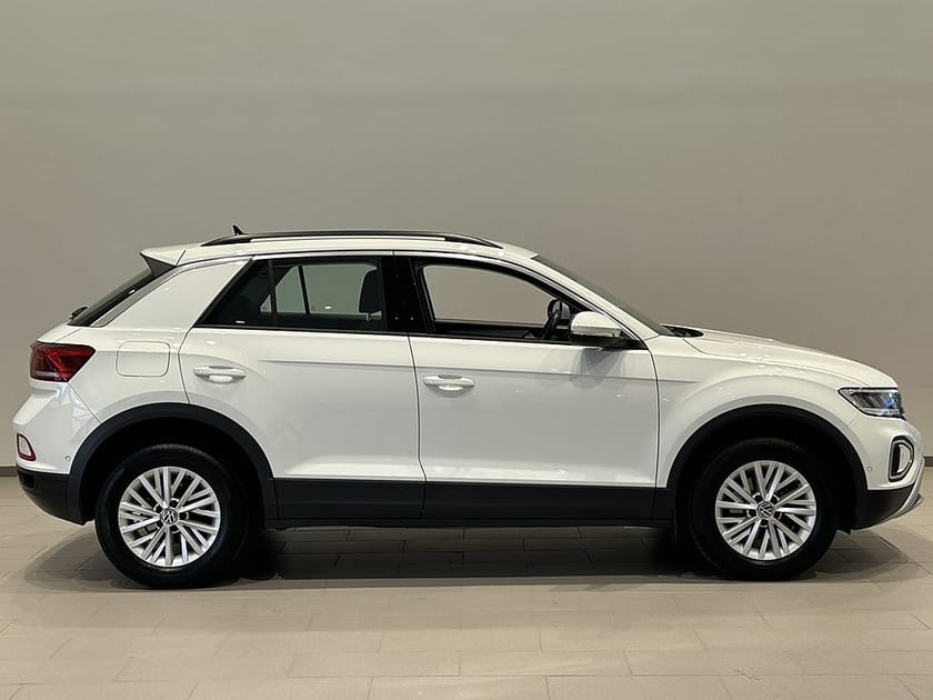 Bild 5 av Volkswagen T-Roc 1.5 TSI 150hk Cockpit CarPlay