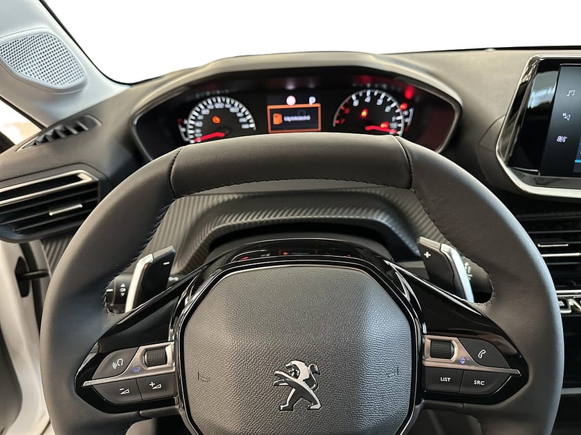 Bild 4 av Peugeot 208 1.2 PureTech 100 Automat Active Pack