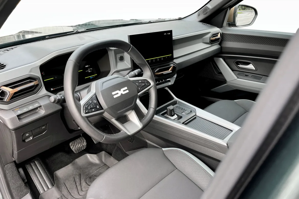 Dacia Bigster Hybrid 155