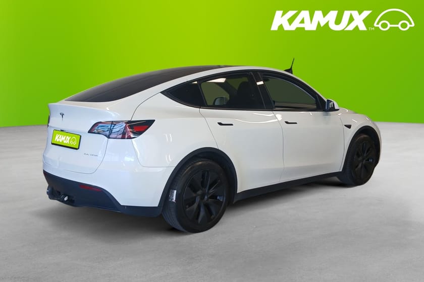 Bild 4 av Tesla Model Y Long Range AWD Pano Kamera Värmare Drag Moms