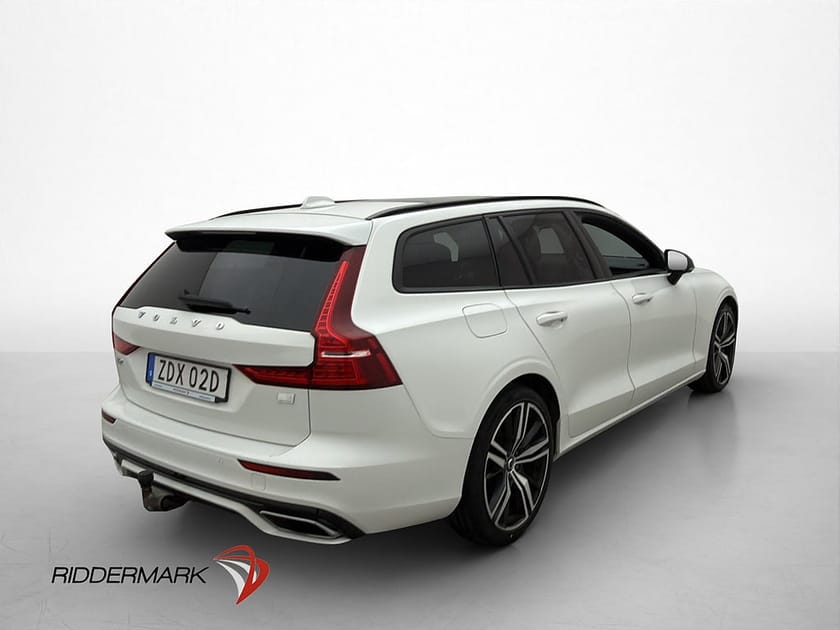 Bild 5 av Volvo V60 Recharge T6 AWD R-Design Pano H/K Drag Kamera BLIS
