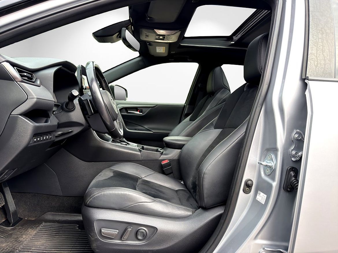 Toyota RAV4 Hybrid AWD-i, bild 9 av 21