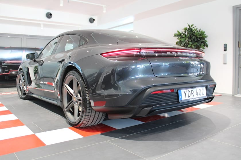 Bild 2 av Porsche Taycan Turbo 