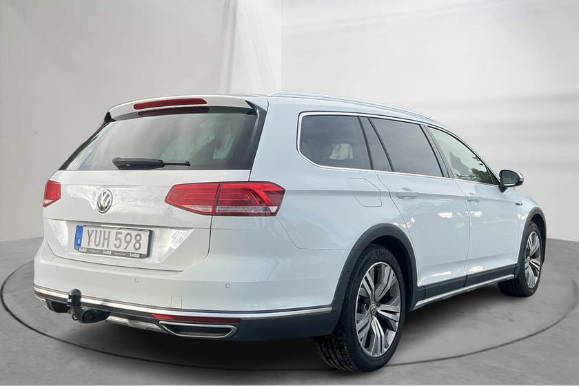 Bild 3 av Volkswagen Passat Alltrack TDI 4MOTION (190hk) Executive Pano