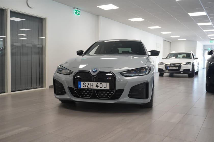 Bild 2 av BMW i4 M50 xDrive Gran Coupé M-Sport Pro Fully Charged DAP Taklucka hk Elstolar