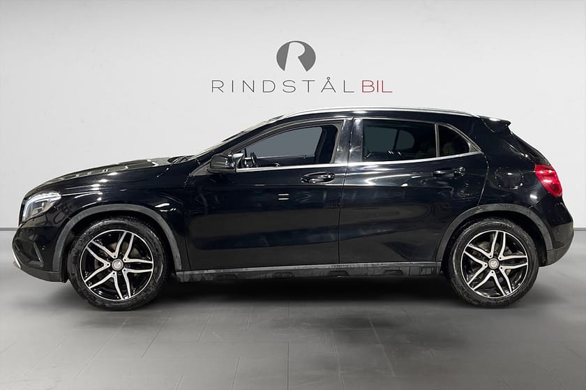 Bild 4 av Mercedes-Benz GLA 220 CDI 4MATIC 170 HK AUT URBAN LINE DRAG NAVI PDC PANO 18"