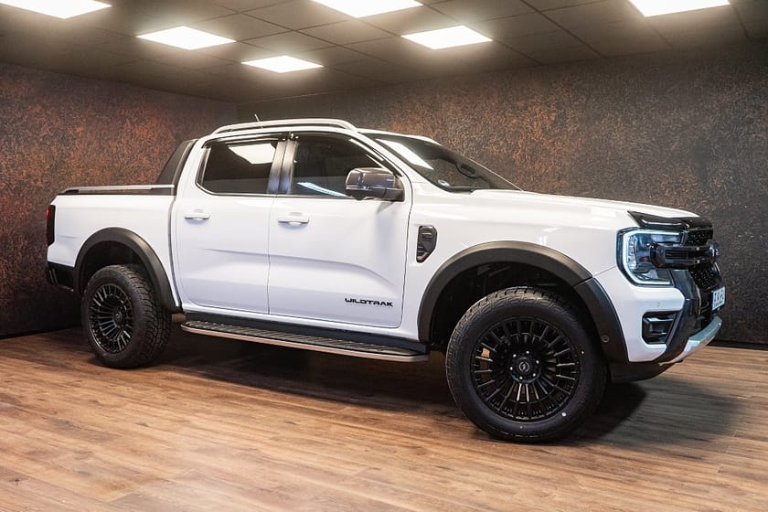 Bild 2 av Ford Ranger Dubbelhytt 2.0 e-4WD Wildtrak | MOMS | Breddare | B&O | 4751kr/mån