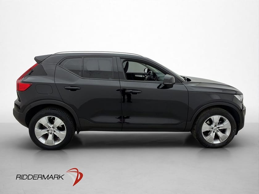 Bild 4 av Volvo XC40 T3 Momentum Värmare P-Sensorer Bluetooth