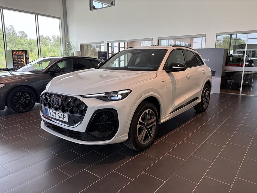 Bild 2 av Audi Q5 e-hybrid quattro SUV 270 KW S TRONIC S-line