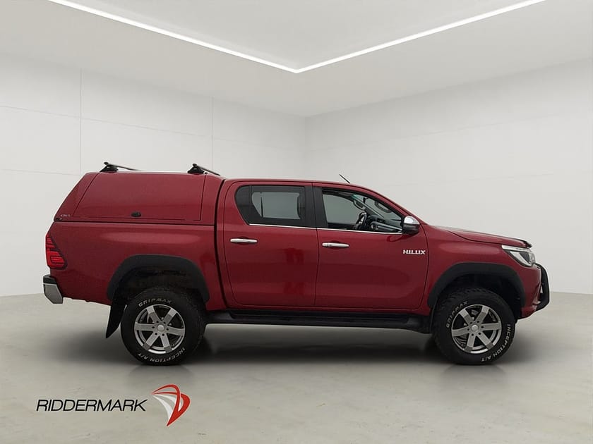 Bild 2 av Toyota Hilux Dubbelhytt Premium 2.4 AWD Drag B-Kam Skinn Diff Kåpa Moms