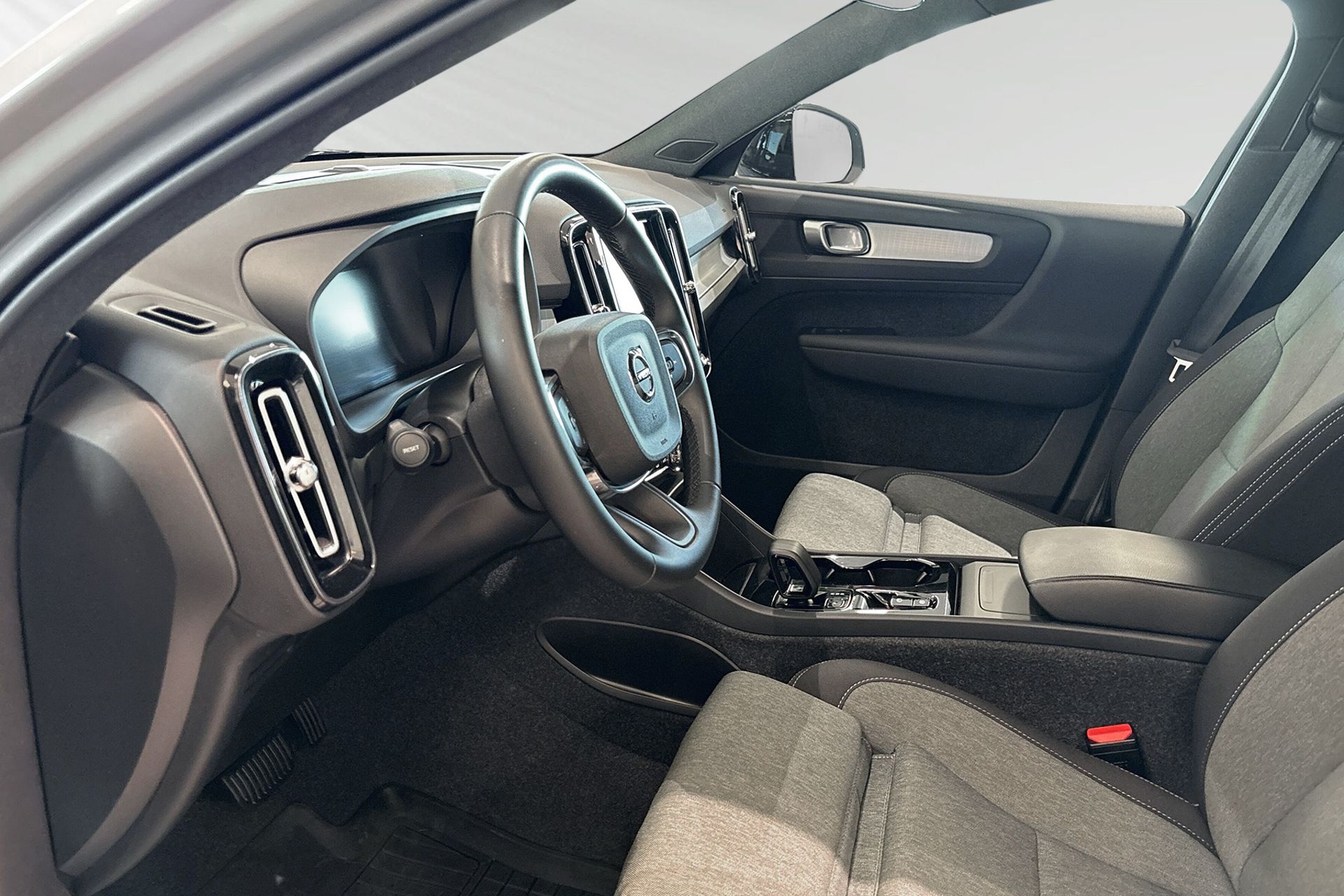 Volvo XC40 2025, bild 7/10