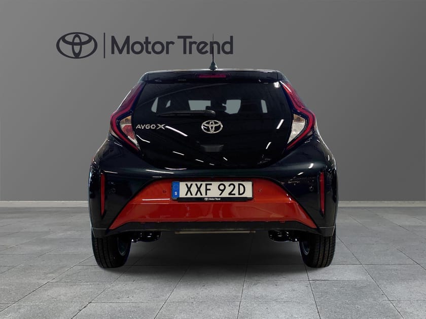 Bild 4 av Toyota Aygo X 1,0 Bensin Automat Pulse Bi-Tone Vinterhjul