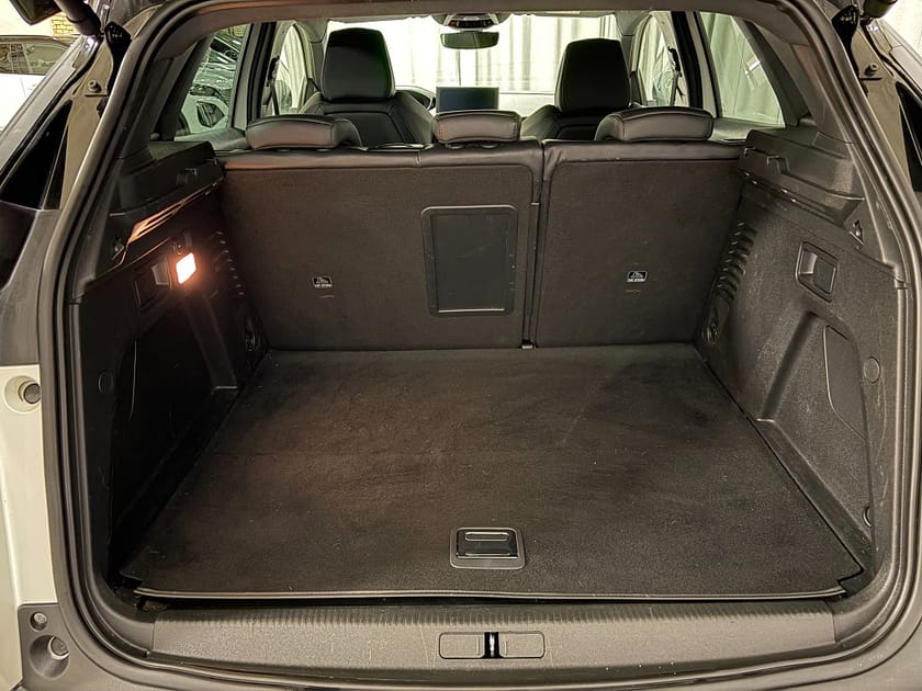 Bild 5 av Peugeot 3008 HYBRID4 300 GT Hybrid 4 UB Inkl. Drag Vinterhjul Nappa