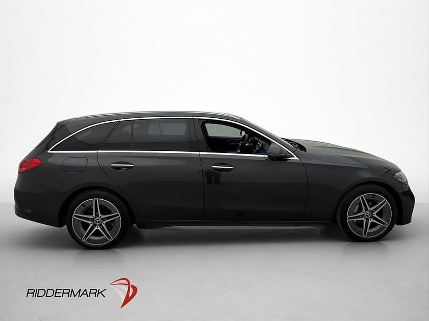 Bild 4 av Mercedes-Benz C 300 T e AMG Pano HUD Drag 360° Värmare Navi