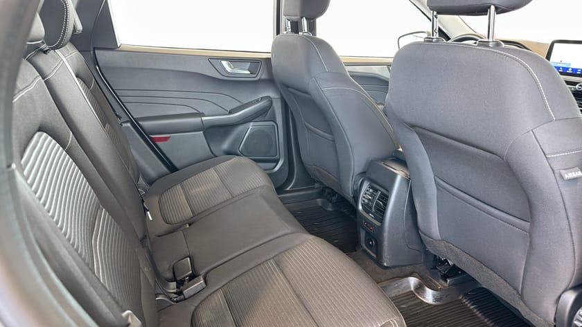 Bild 5 av Ford Kuga Plug-In Hybrid Titanium 2.5 225HK Vinterpaket Carplay