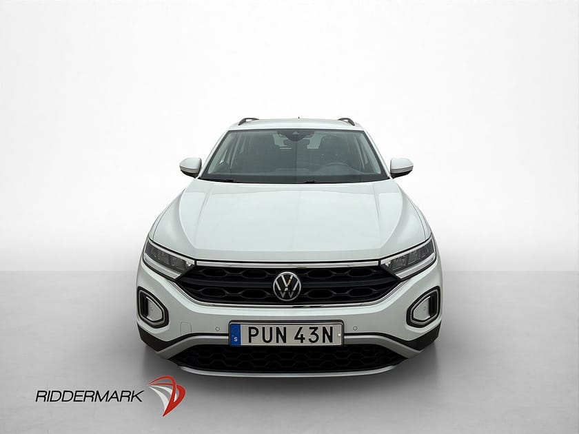 Bild 2 av Volkswagen T-Roc 1.5 TSI 150hk Cockpit Carplay Adaptiv-Fart