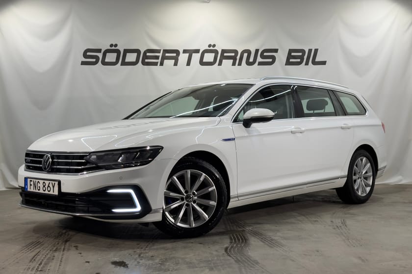 Bild 1 av Volkswagen Passat Sportscombi GTE 1.4 TSI DRAG KAMERA VÄRMARE 1 ÄGARE MOMSBIL