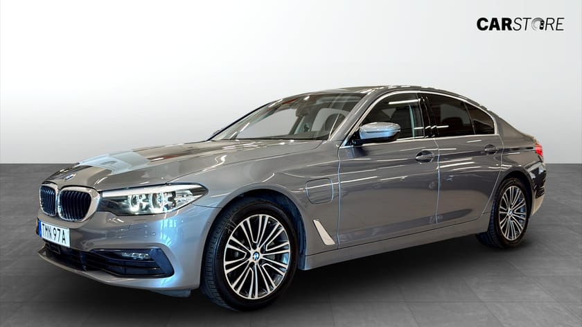 Bild 1 av BMW 530e xDrive iPerformance Sedan // // Sedan, G30 12kWh (252hk)