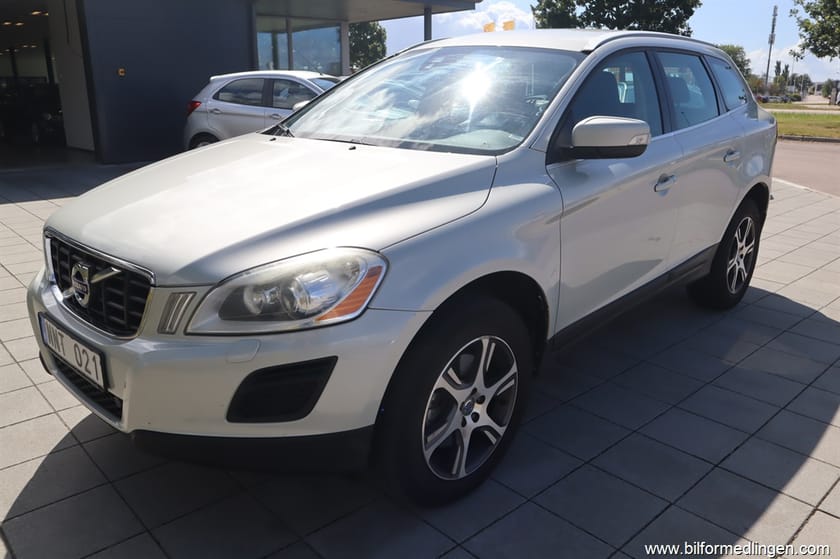 Bild 2 av Volvo XC60 D3 163hk Automat Skinn Bluetooth Svensksåld