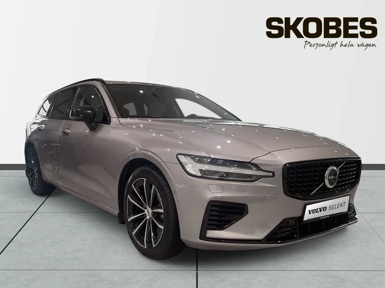 Volvo V60 T6 Plus Dark Nordic Edition Momsbil, 360-Kamera, Drag, H/K Ljud
