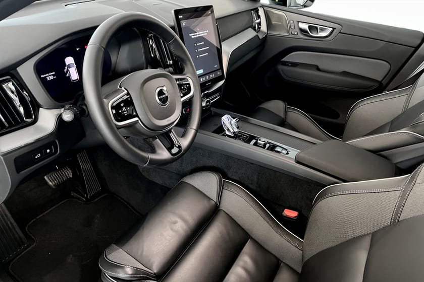 Bild 5 av Volvo XC60 T6 Plus Black Nordic Edition