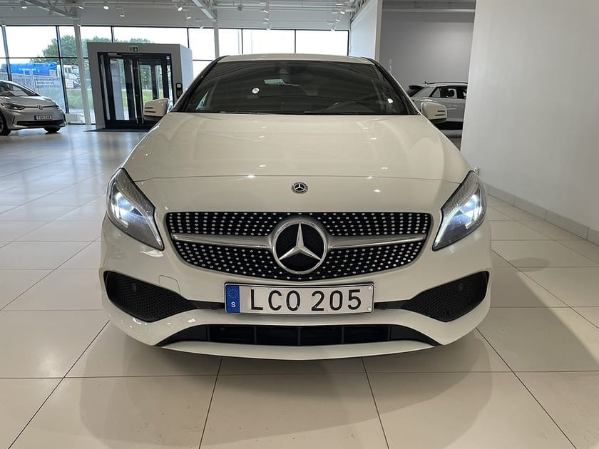 Bild 4 av Mercedes-Benz A 200 d 7G-DCT 136 HK AMG B-Kamera